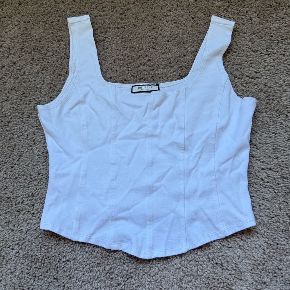 Discreet New York City white tank top corset medium